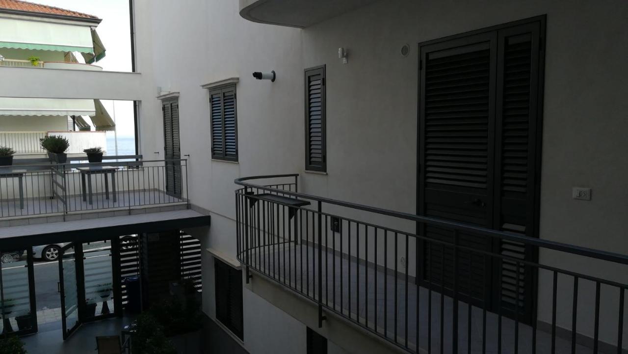 Case Vacanze Blue Sea Mascali Exterior photo