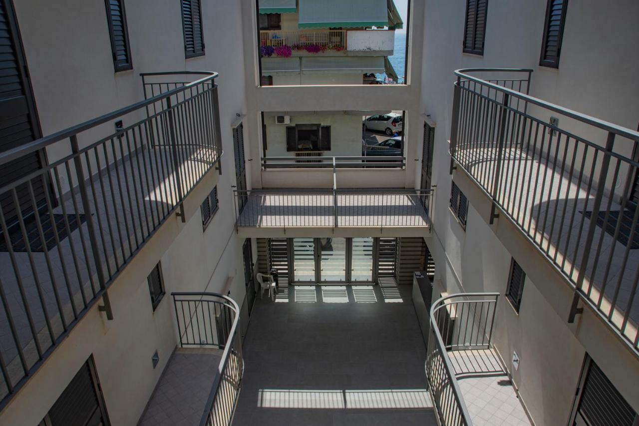 Case Vacanze Blue Sea Mascali Exterior photo